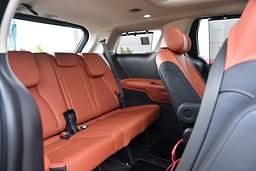Kia Carnival Second Row Seats