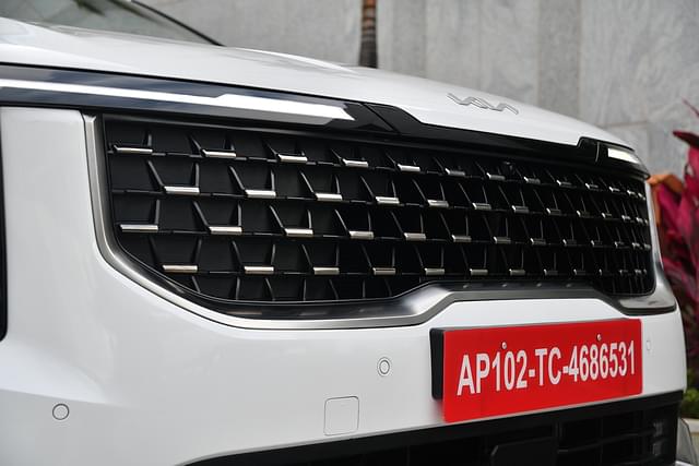 Chrome Front Grille Image - 4328