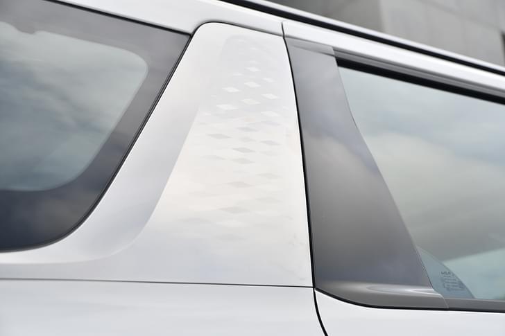 Kia Carnival Color White