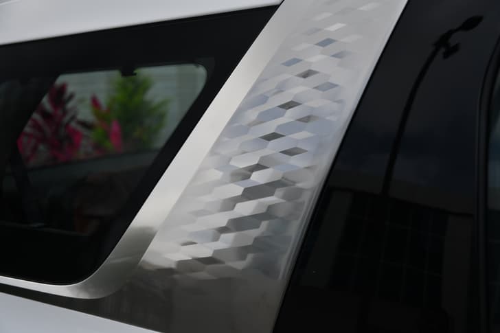Kia Carnival Color Black