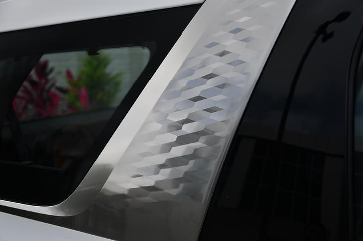 Kia Carnival Color Black