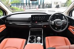 Kia Carnival Dashboard
