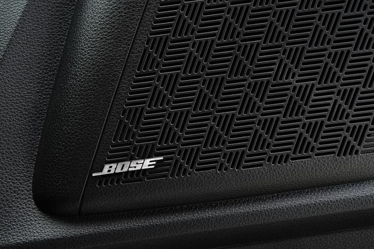 Kia Carnival Speakers