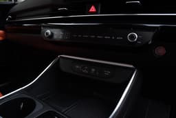 Kia Carnival Dashboard