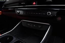 Kia Carnival Dashboard