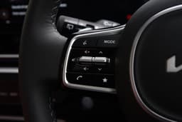Kia Carnival Leather Wrapped Steering Wheel