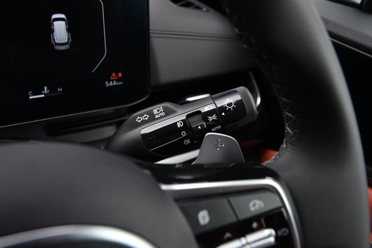 Kia Carnival Infotainment System