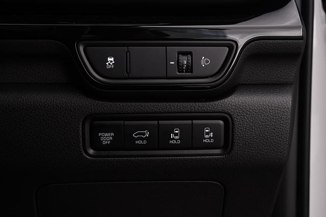 Door Controls Image - 4395