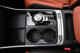 Kia Carnival Console Storage
