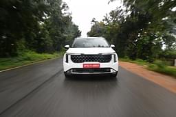 Kia Carnival Color White