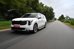 Kia Carnival Body Colored Bumpers