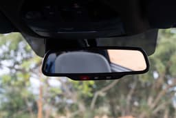 Kia Seltos Auto Dimming Irvm Kia Seltos Auto Dimming Irvm