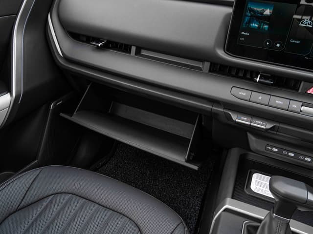 Glove Box Image - 31473