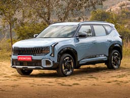 Kia Seltos Front Right Three Quarter Kia Seltos Front Right Three Quarter