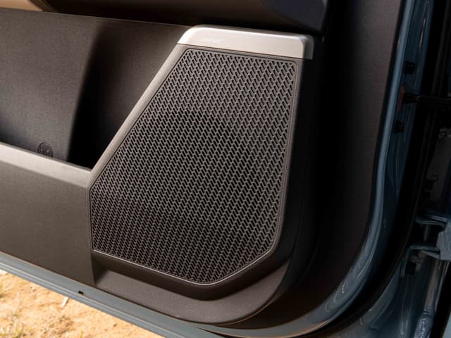 Speaker Image - 31450