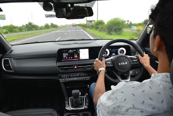 Kia Seltos Dashboard