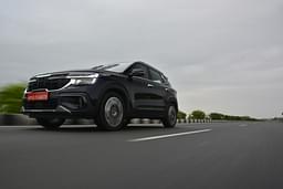 Kia Seltos Front Left Three Quarter