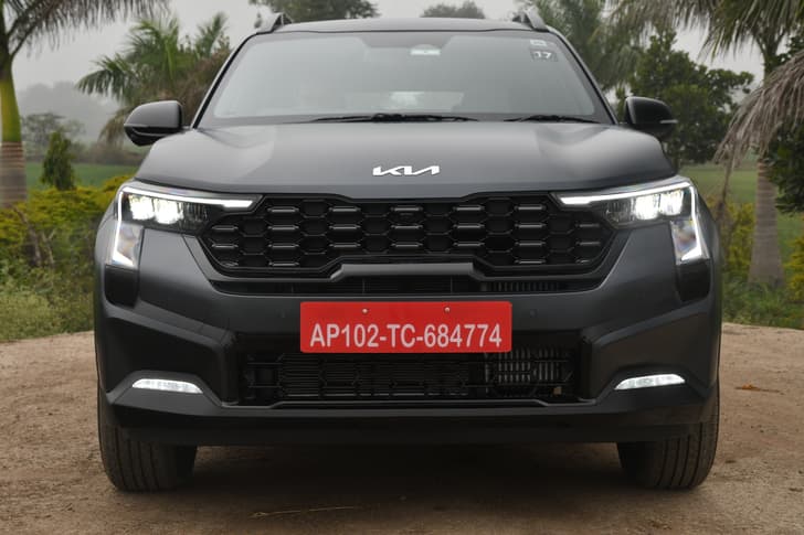 Kia Sonet Front View