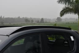 Kia Sonet Car Roof