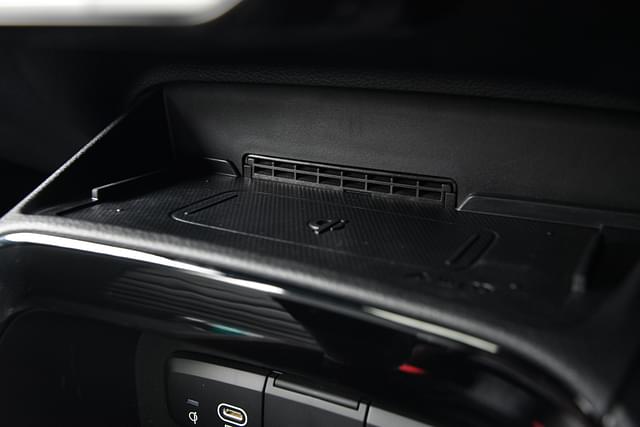 Charging Ports Image - 14705