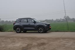 Kia Sonet Front Right Three Quarter