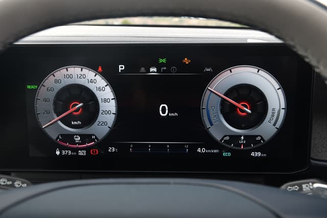 Digital Tachometer Image - 19561