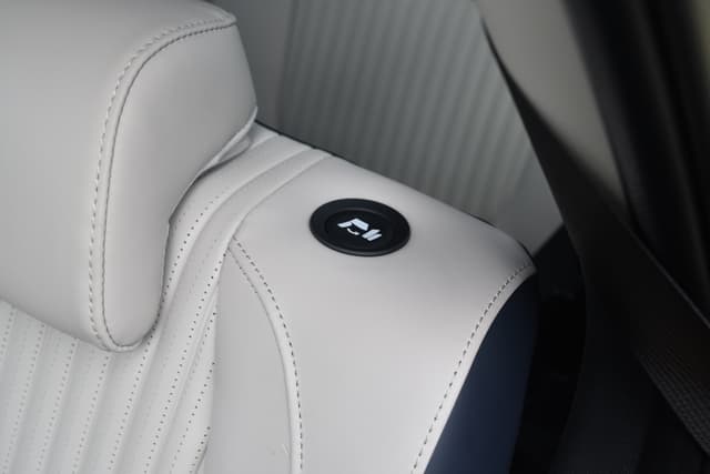 Headrests Image - 19541