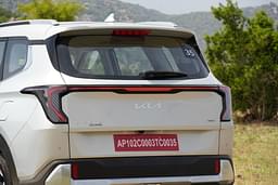 Kia Carens Clavis Rear View