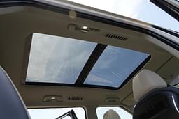 Kia Carens Clavis Sunroof