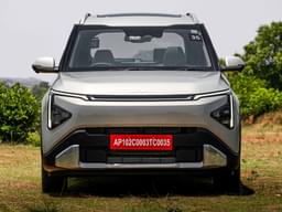 Kia Carens Clavis Front View