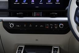 Kia Carens Clavis Dashboard