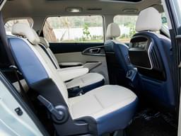 Kia Carens Clavis Second Row Seats