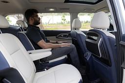 Kia Carens Clavis Second Row Seats