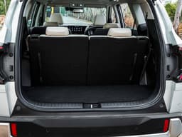 Kia Carens Clavis Boot Open Kia Carens Clavis Boot Open