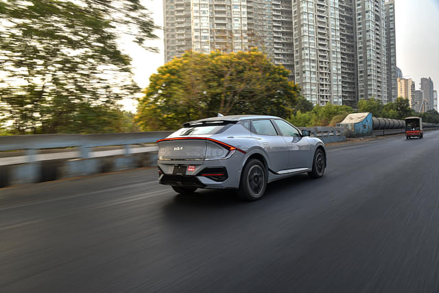 Rear View Image - 9296