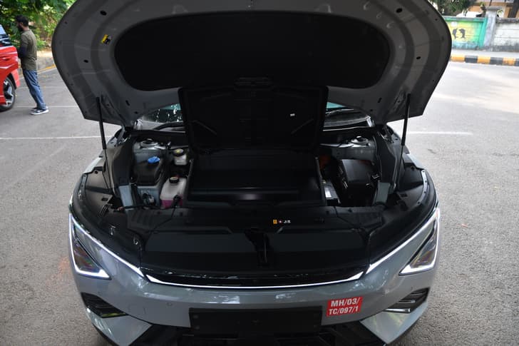 Kia Ev6 Open Bonnet Engine Shot
