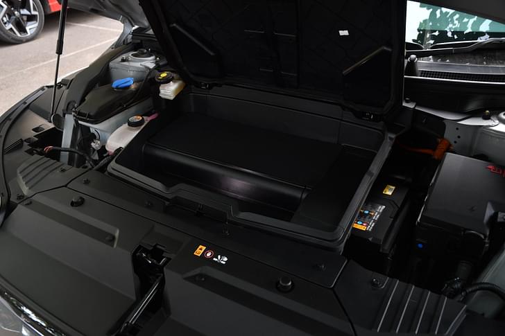 Kia Ev6 Open Bonnet Engine Shot