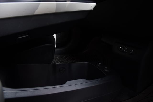 12v Power Outlets Image - 11205