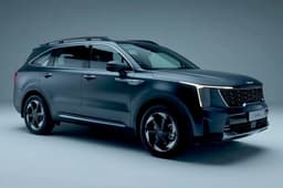 Kia Sorento Front Left Three Quarter Kia Sorento Front Left Three Quarter