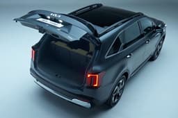 Kia Sorento Rear View Kia Sorento Rear View