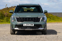 Kia Sorento Front View