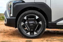 Kia Syros EV Front Left Three Quarter Kia Syros EV Front Left Three Quarter