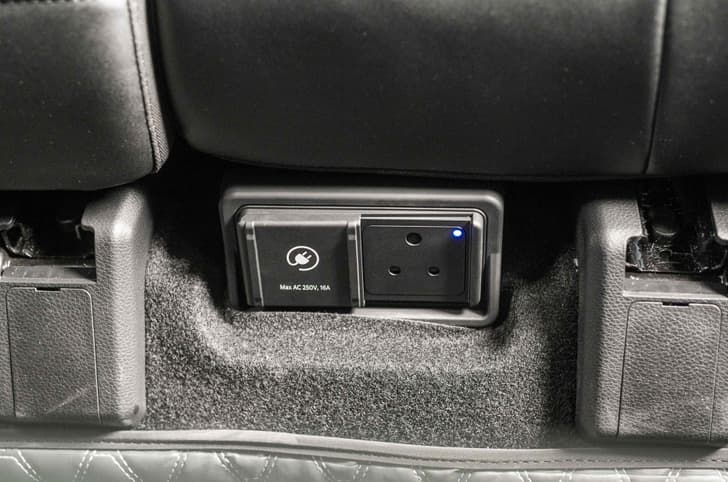 12v Power Outlets