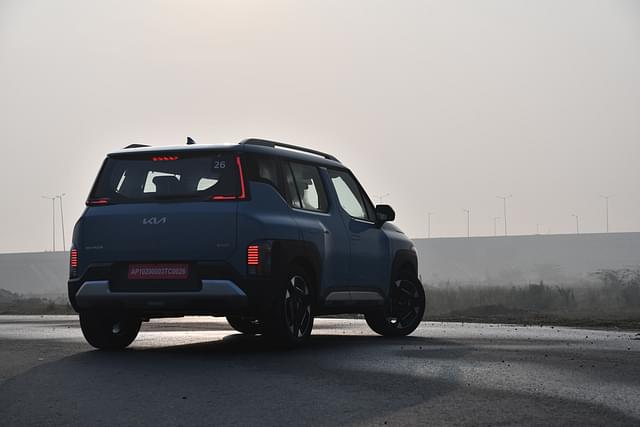 Rear View Image - 1358