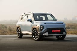 Kia Syros Front Left Three Quarter