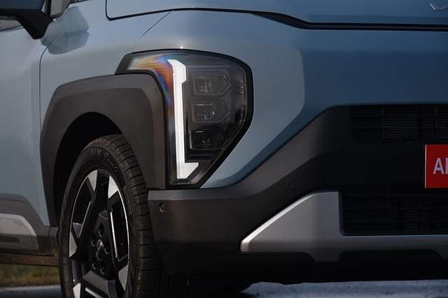 Headlight Image - 1368
