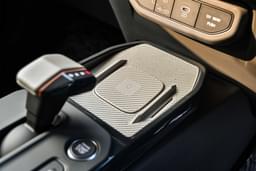 Kia Syros Console Storage