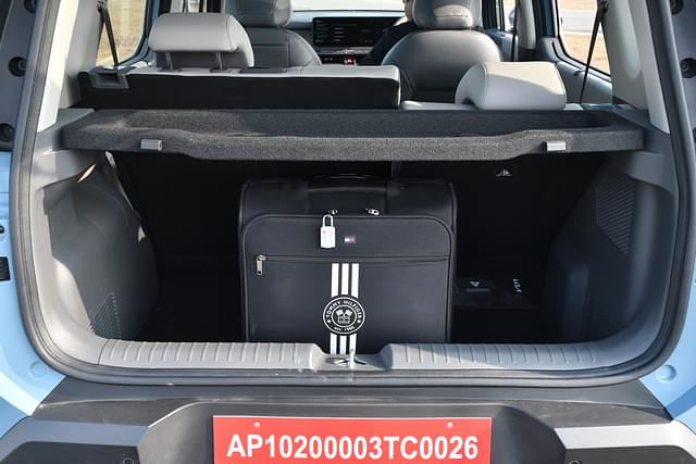 Rear View Image - 1430