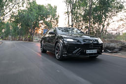 Lamborghini Urus Front Left Three Quarter