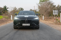 Lamborghini Urus Front View Lamborghini Urus Front View